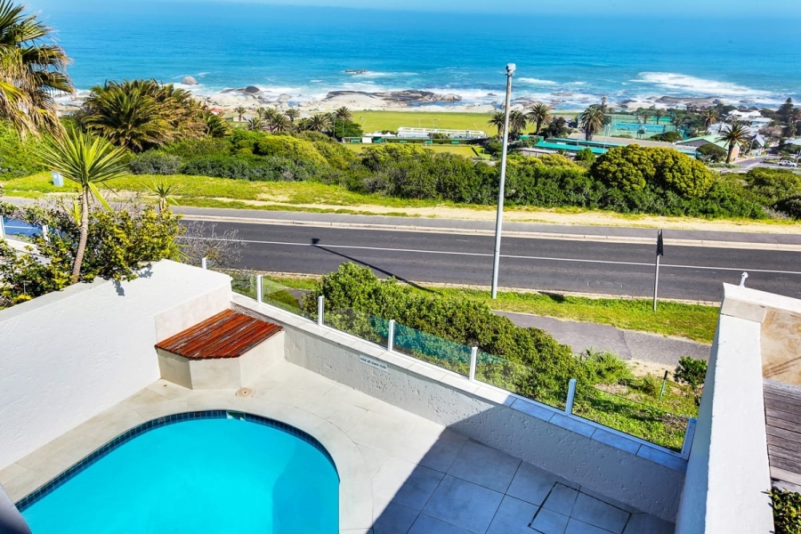 3 Bedroom Property for Sale in Camps Bay Western Cape